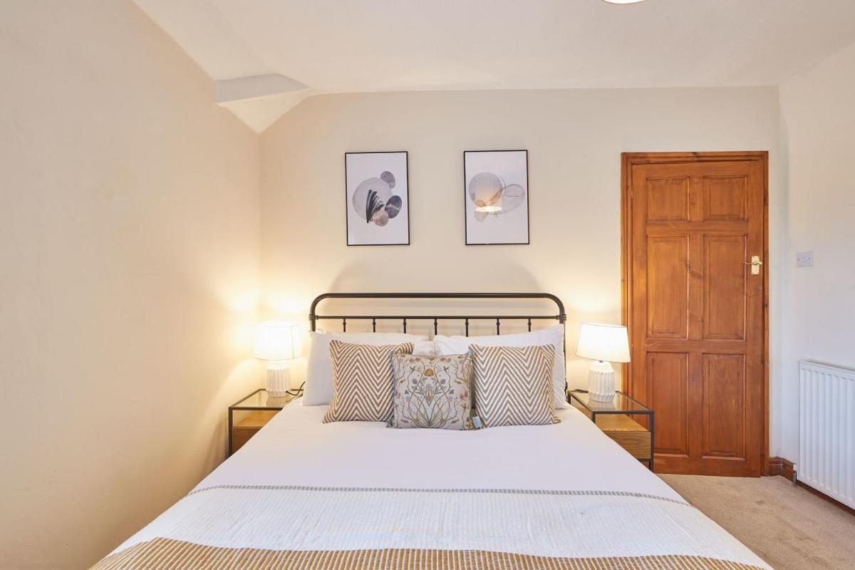Blue Sky 3 Bedroom Cottage Γουίτμπι Εξωτερικό φωτογραφία